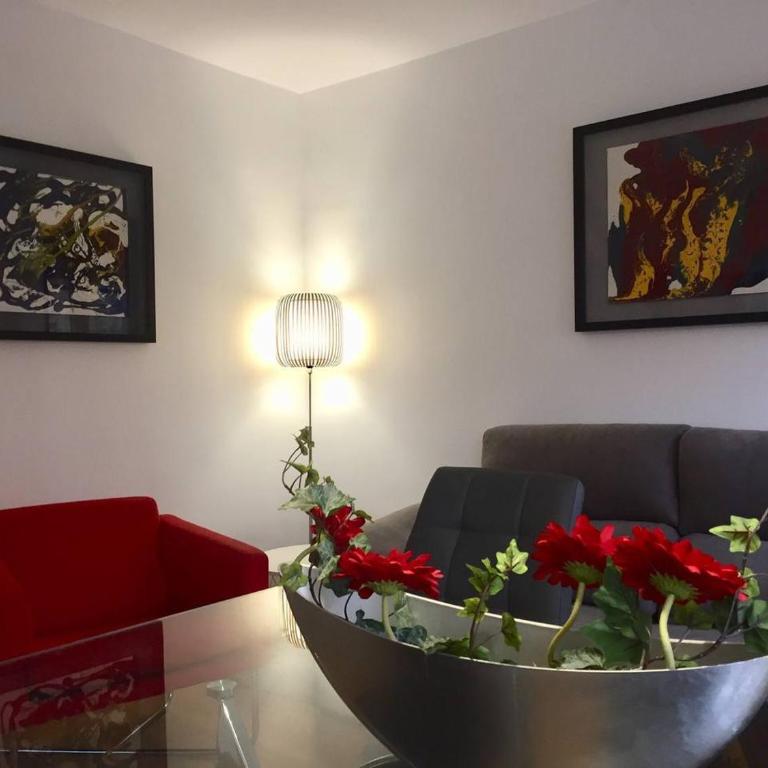 Apartamento en Universidad y cerca de la playa - Three-Bedroom Apartment - 9