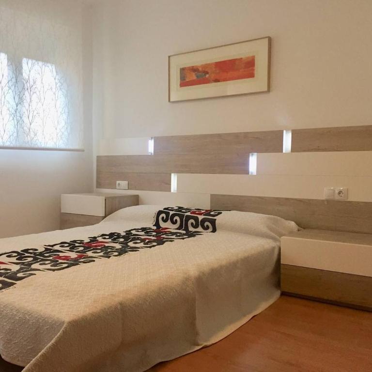 Apartamento en Universidad y cerca de la playa - Three-Bedroom Apartment - 2
