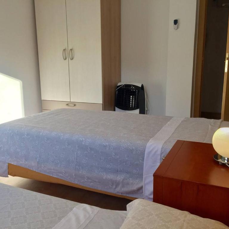 Apartamento en Universidad y cerca de la playa - Three-Bedroom Apartment - 34