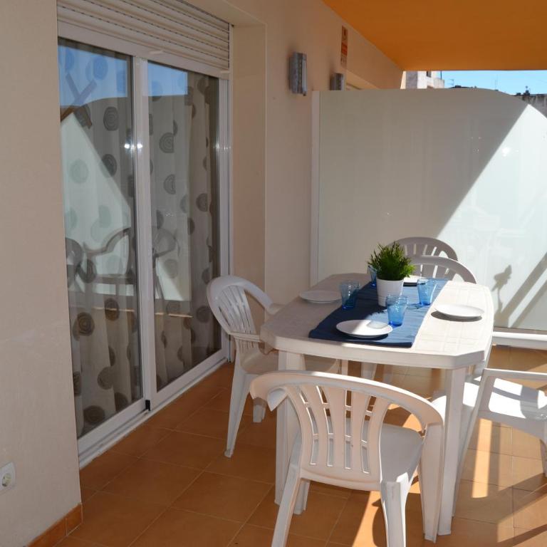Fabuloso apartamento familiar con piscina en Salou - Two-Bedroom Apartment - 20