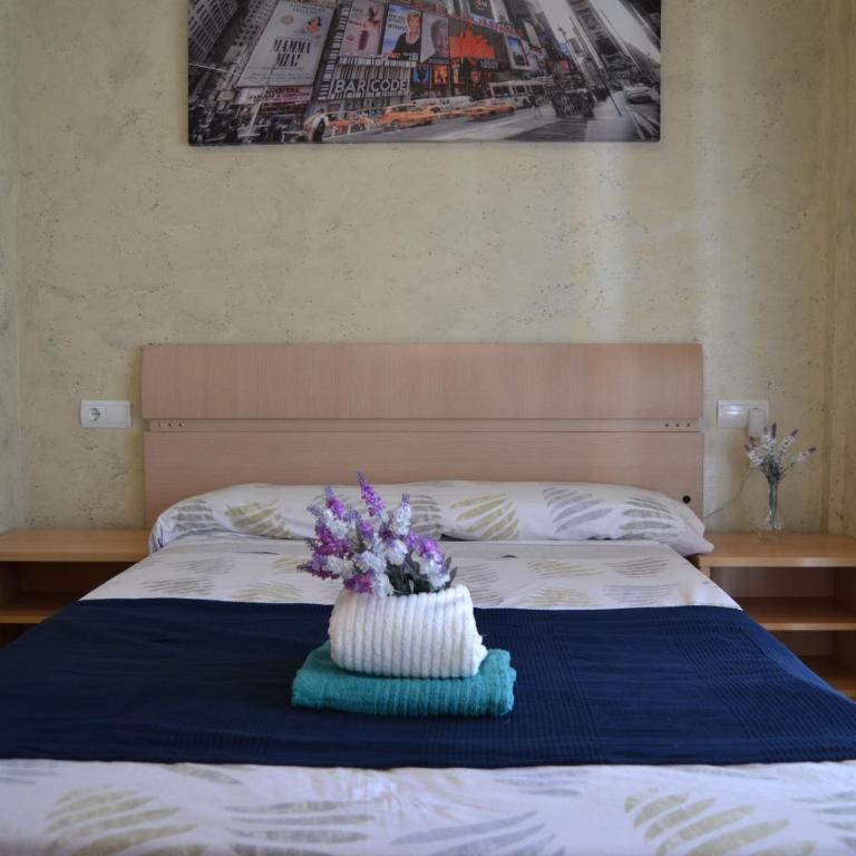 Fabuloso apartamento familiar con piscina en Salou - Two-Bedroom Apartment - 2