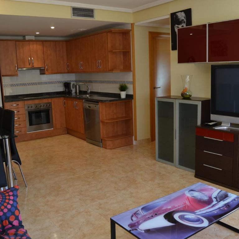 Fabuloso apartamento familiar con piscina en Salou - Two-Bedroom Apartment - 34