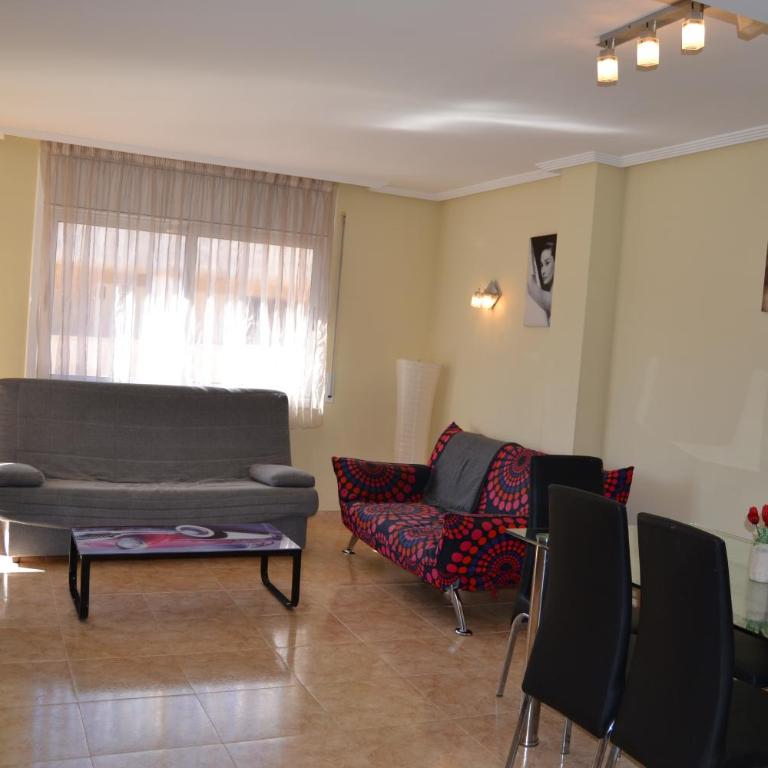 Fabuloso apartamento familiar con piscina en Salou - Two-Bedroom Apartment - 12