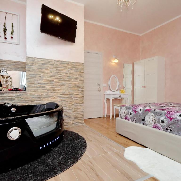 Deluxe rooms and One Chilling jacuzzi Suite Guesthouse - Chambre Double avec Baignoire Spa - 5