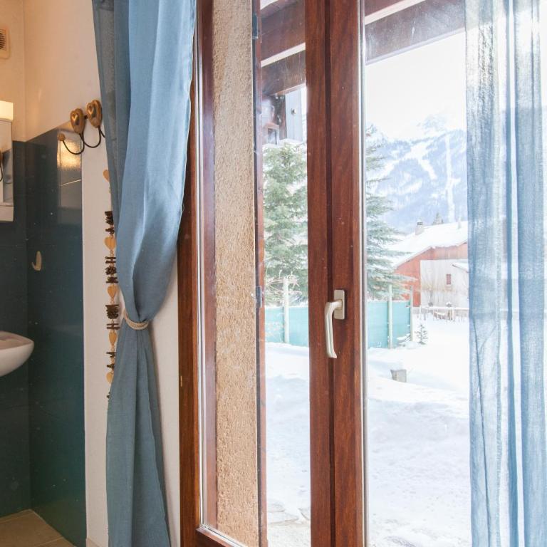 Le Rocher chalet mitoyen 9 couchages by Mountain Collection Immobilier - Chalet - 10