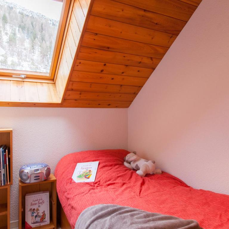 Le Rocher chalet mitoyen 9 couchages by Mountain Collection Immobilier - Chalet - 13