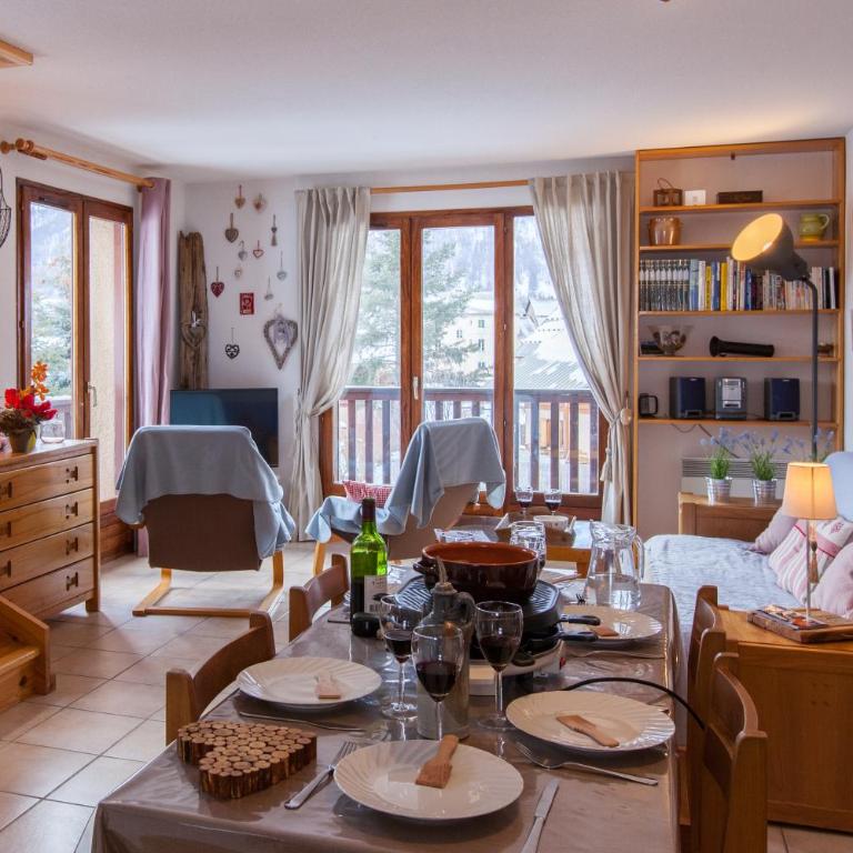 Le Rocher chalet mitoyen 9 couchages by Mountain Collection Immobilier - Chalet - 3