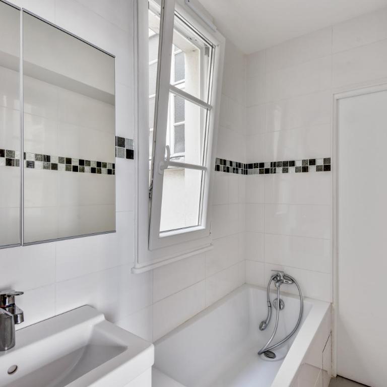 Design apartment with terrace by Weekome - Appartamento con 2 Camere da Letto - 12