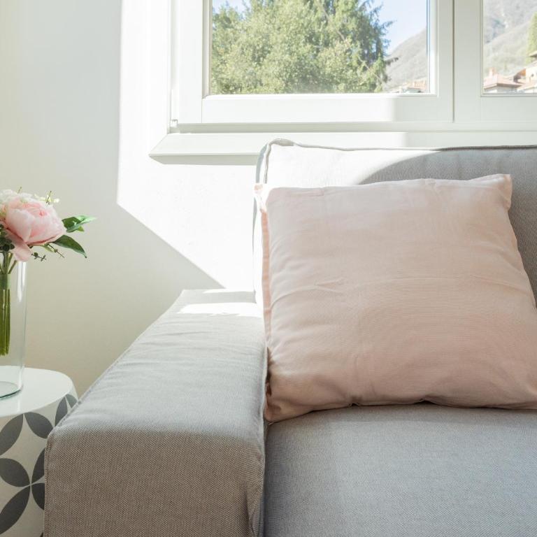 Lovely Corner in the Heart of the Lake by Rent All Como - Appartamento con Vista Giardino - 6