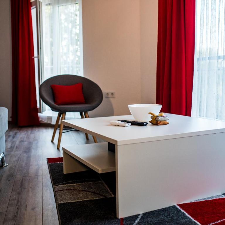 Apartments and Rooms Villa Majestic - Apartment with Terrace - 7