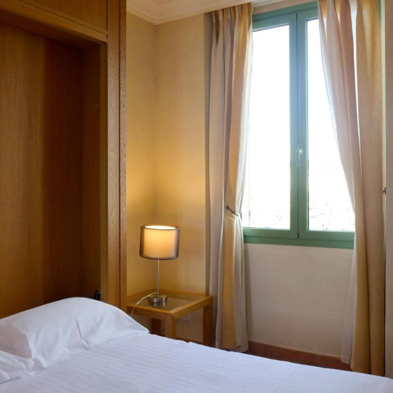 Résidences Cresci - Appartement 2 Chambres - Vue sur Mer - 4