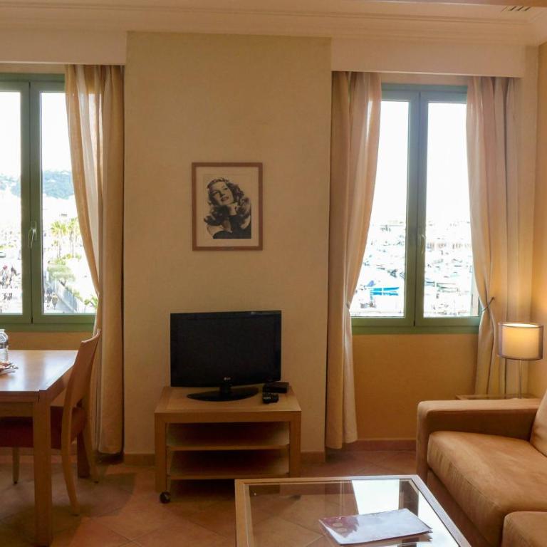 Résidences Cresci - Appartement 2 Chambres - Vue sur Mer - 9