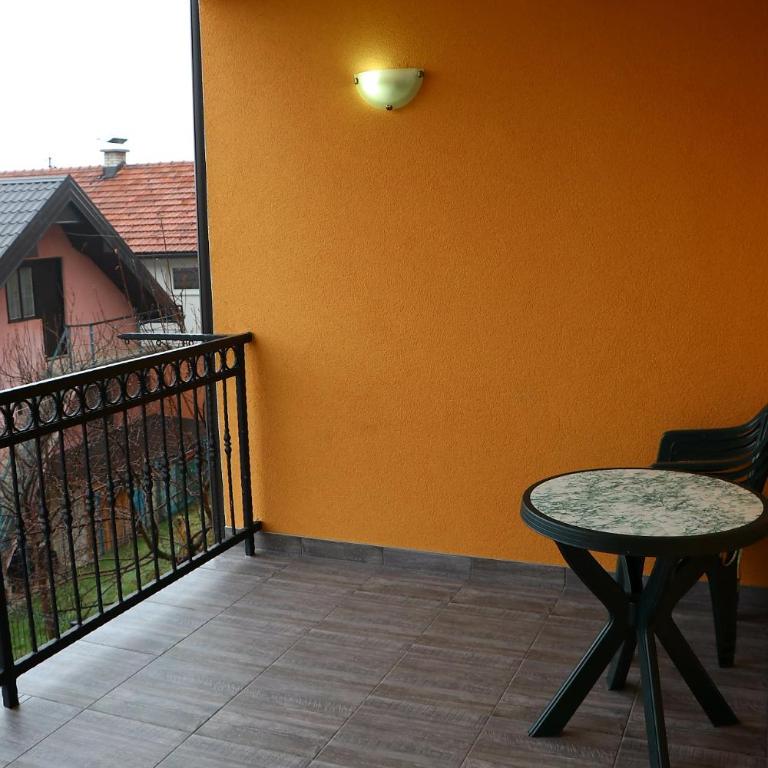 Apartment Benjo - Two-Bedroom Apartment - 35