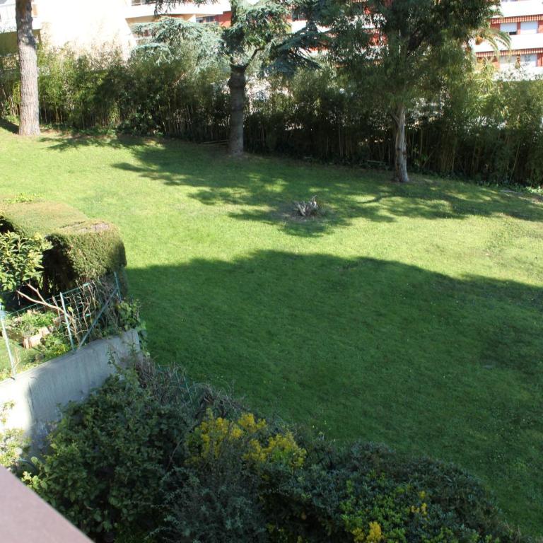 Oasis Méditerranéen Piscine & Parking Calme absolu - Studio - 35