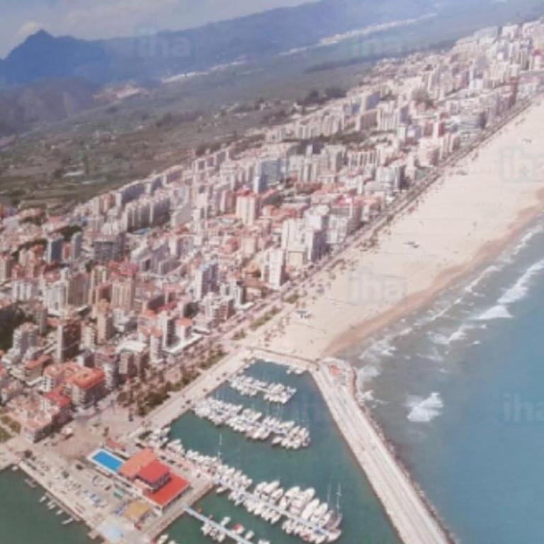 Apartamento en playa Gandia con piscina y parking - Apartamento de 2 dormitorios - 30