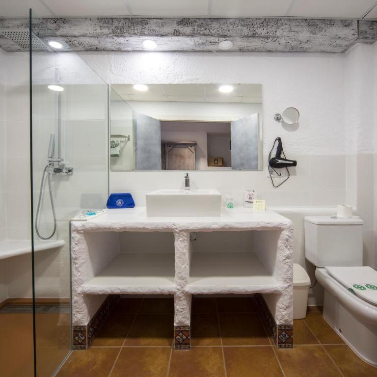 Hostería del Mar - Habitación Doble con vistas a las montañas - 2 camas - 2