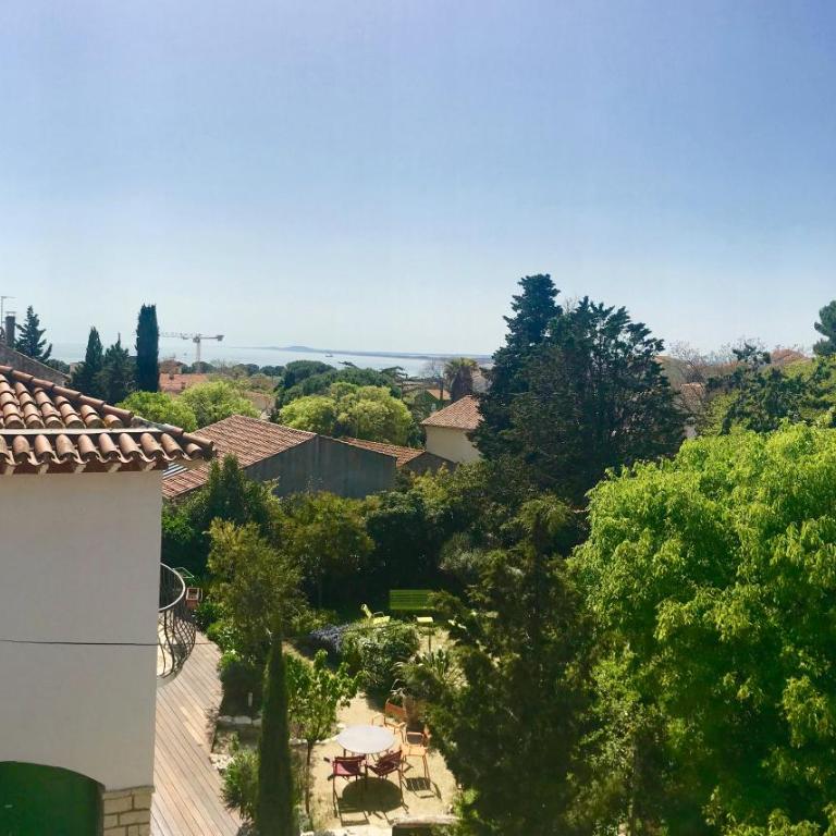 Villa de Charme sur la Corniche - Villa - Côté Plage - 17