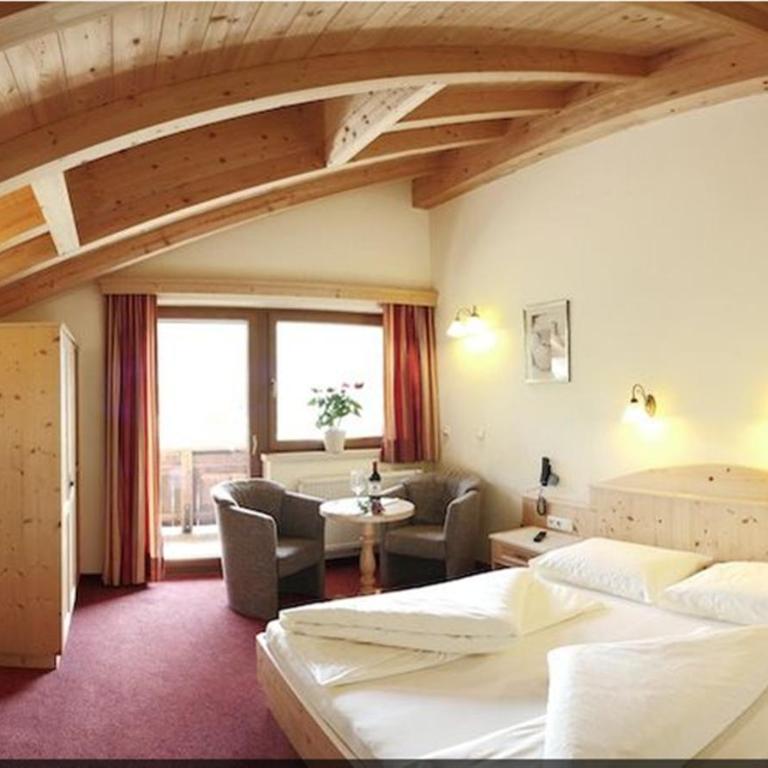 Hotel-Garni Klocker - Doppelzimmer mit Dusche - 4