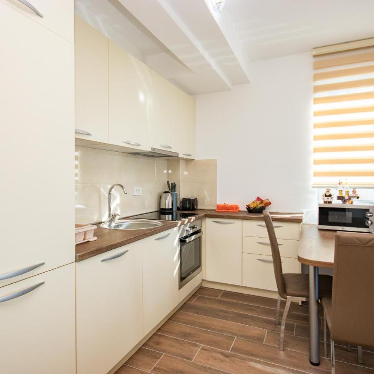 Celebrity Style Lux Apartment - Apartman sa 1 Spavaćom Sobom - 13