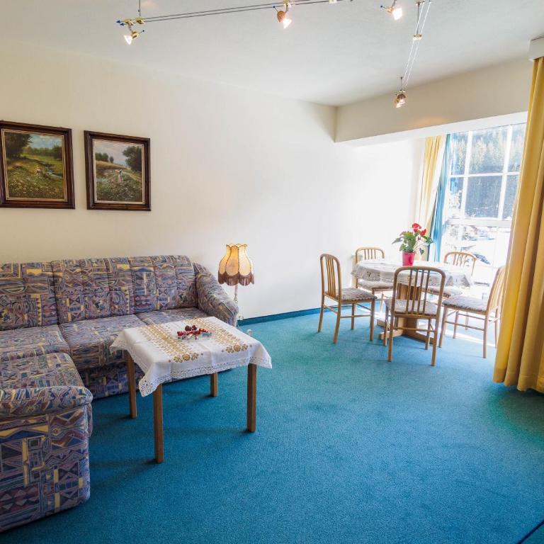 Aparthotel Alpina - Two-Bedroom Apartment - 1