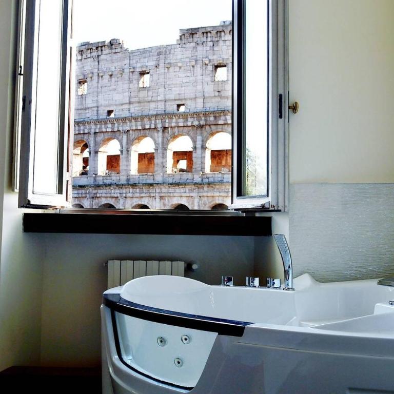 jacuzzi in front of the colosseum - Appartamento con 2 Camere da Letto - 3