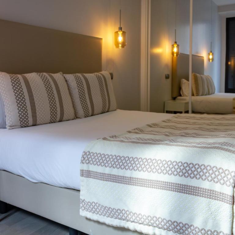 Arenal Suites Puerta del Sol - Superior Apartment 1 with Balcony - 4