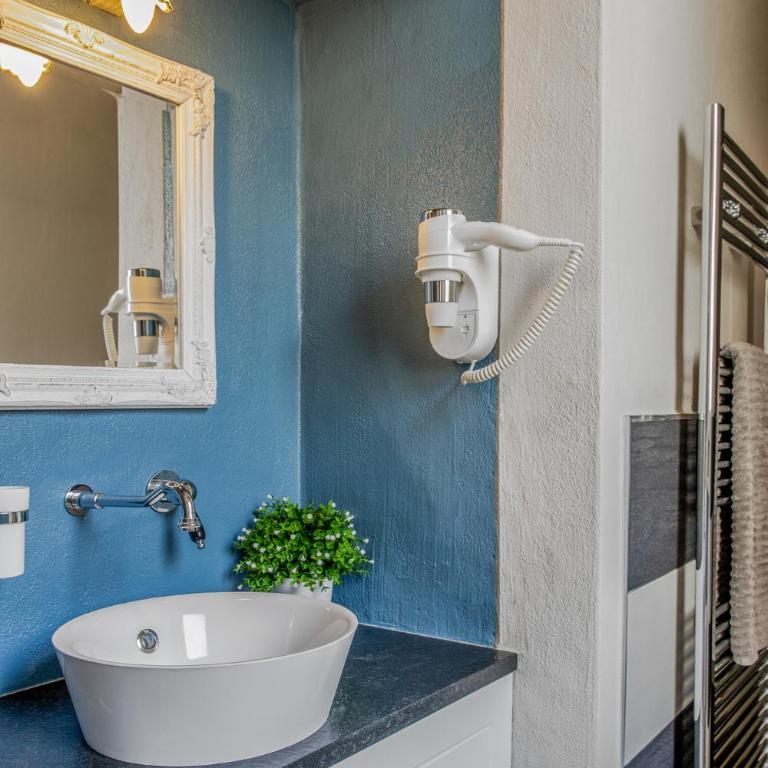 B&B Magnolia - Suite Deluxe con Vasca Idromassaggio - 5