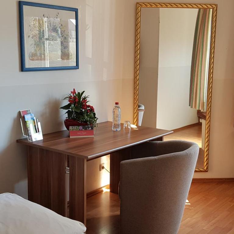 Central Hotel-Apart München - Deluxe Einzelzimmer - 11