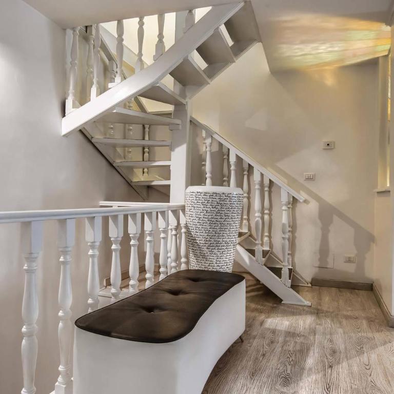 Black And White Suite - Apartamento de 1 dormitorio - 2 niveles - 3