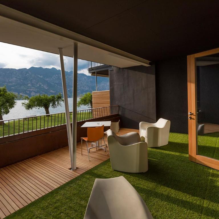 Ambienthotel PrimaLuna 3S - Suite Fronte Lago con 2 Camere da Letto - 13