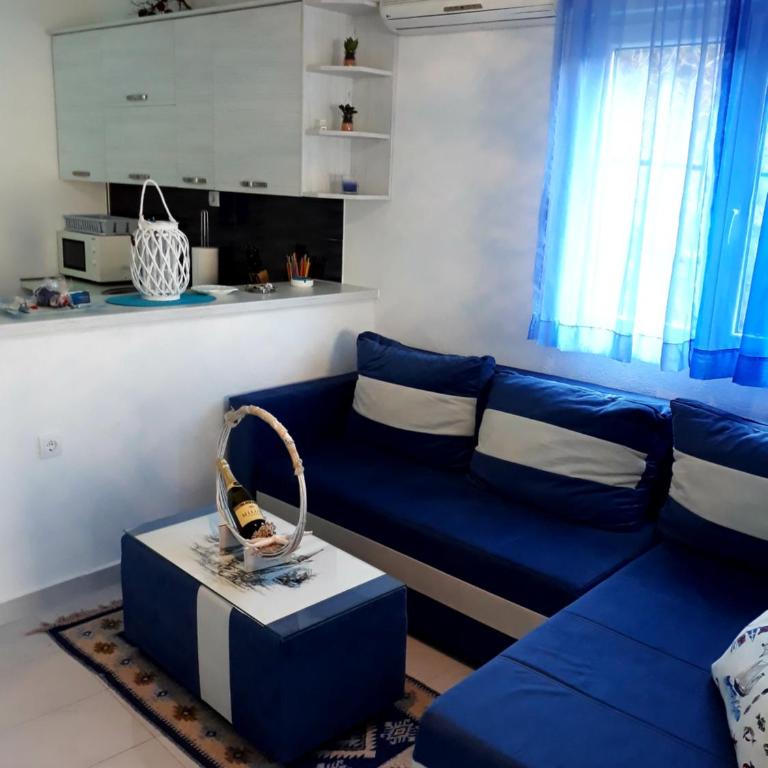 Blue eye, Prcanj - Apartment with Sea View - 17