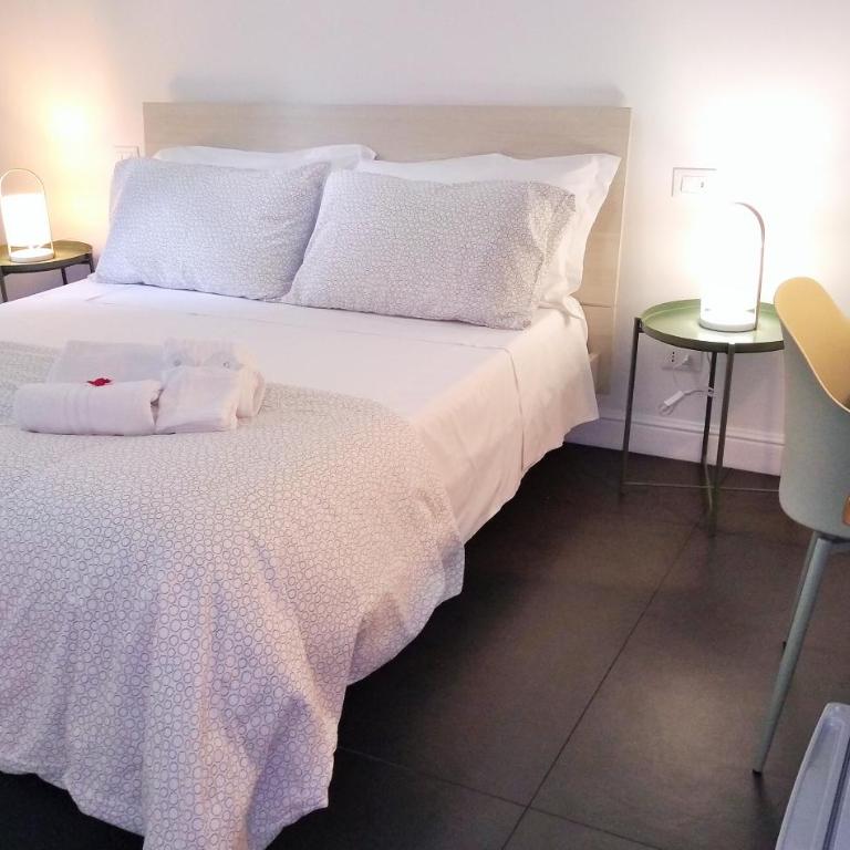 Casa Italiano - BestBnB Garbatella - Camera Matrimoniale con Bagno Privato - 10
