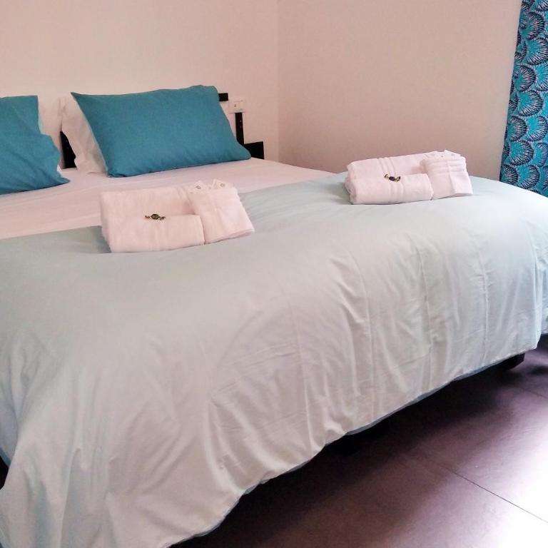 Casa Italiano - BestBnB Garbatella - Camera Tripla con Bagno Privato - 9