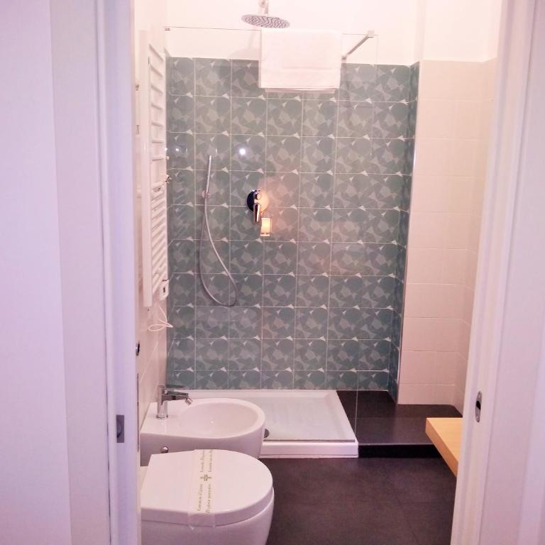 Casa Italiano - BestBnB Garbatella - Camera Matrimoniale con Bagno Privato - 3