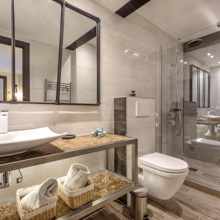 Résidence Montaigne - Luxurious - 350m Palais - LRA Cannes - LOFT - Four-Bedroom Premium Apartment with Terrace and sauna and jacuzzi - 17