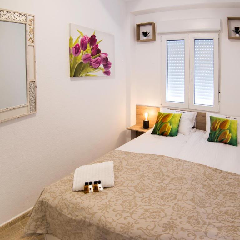 Tulip-Apartaments Calle la Lecha - Apartamento con vistas al lago - 11