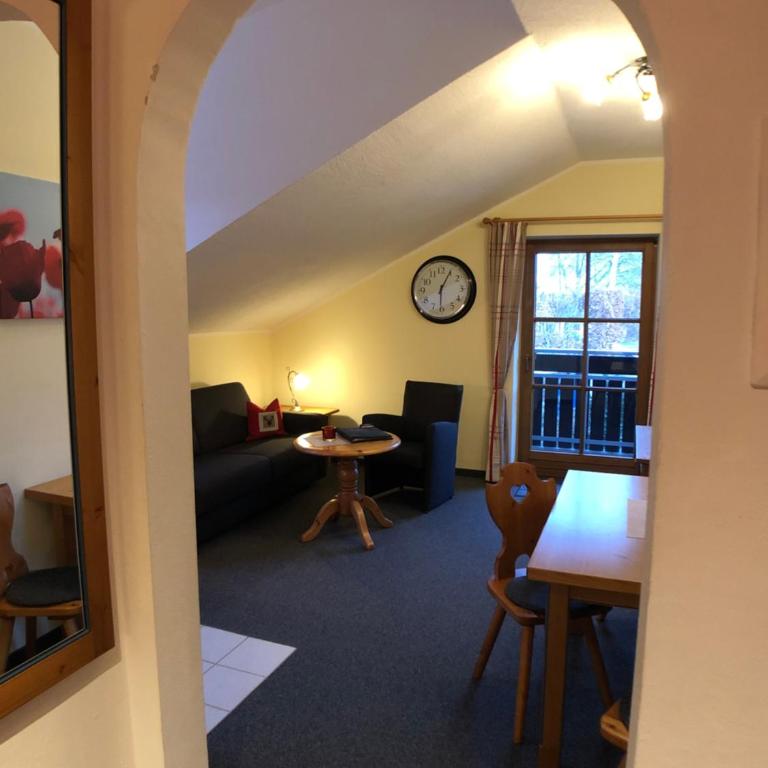 Landhaus Sonnenbichl - Apartment mit 1 Schlafzimmer - 10