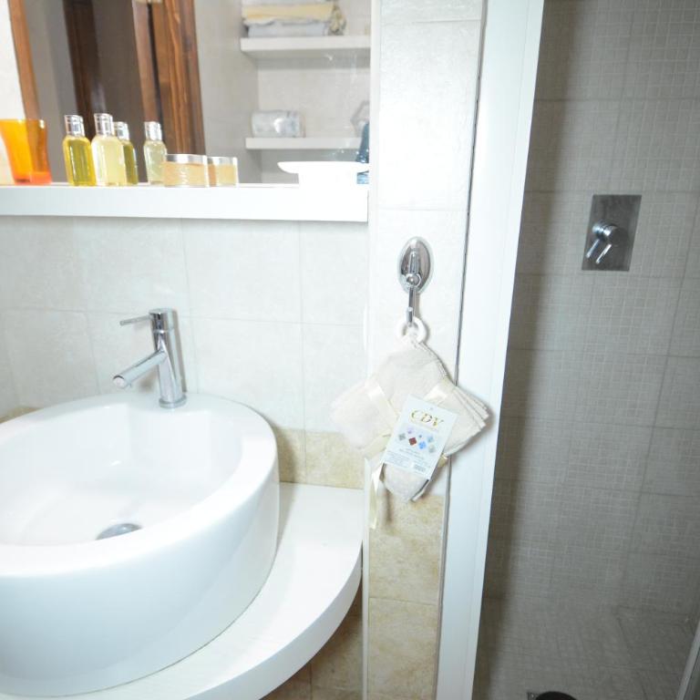 B&B DOMUS GAIA - Camera Matrimoniale Economy - 9