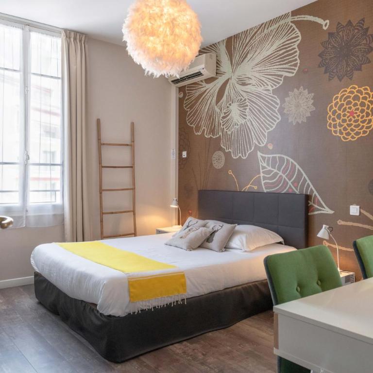 Hôtel de charme CECIL - Chambre Double Supérieure avec Baignoire - 4