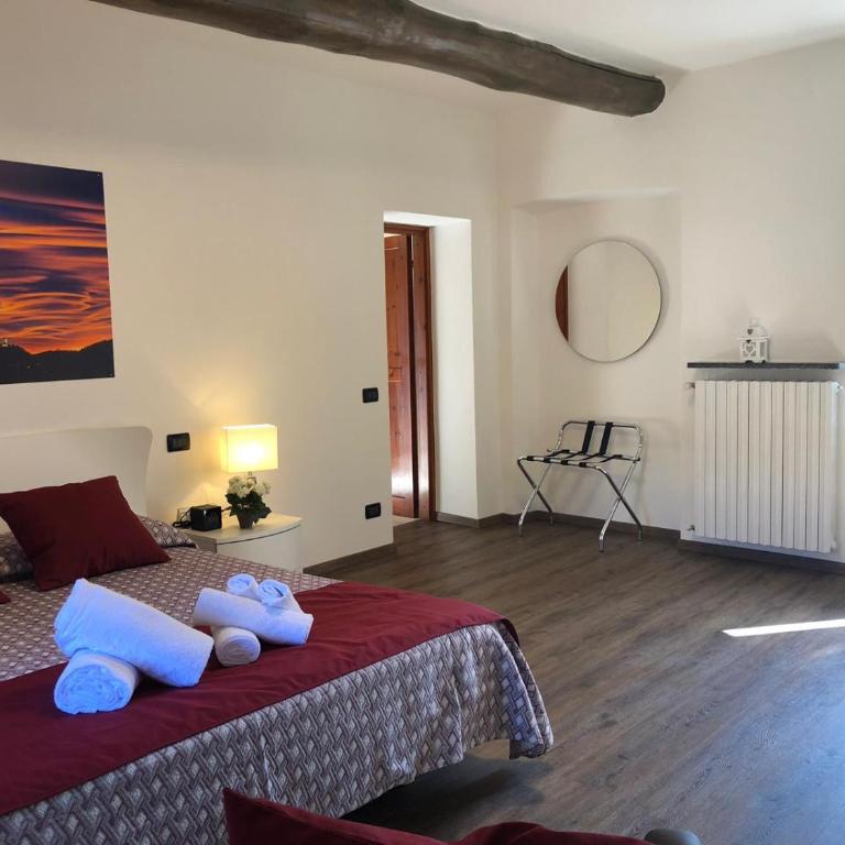 L' Antica Corte Lazzago - Appartamento con 2 Camere da Letto - 3