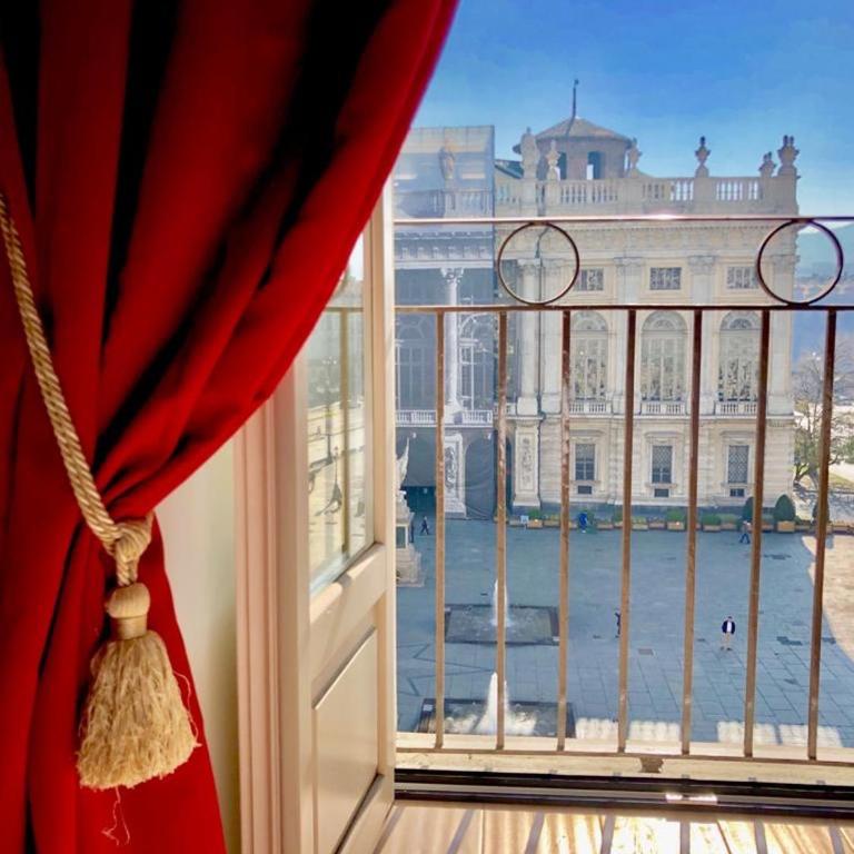 Corte Realdi Piazza Castello Torino - Deluxe Double Room with Castle View - 1
