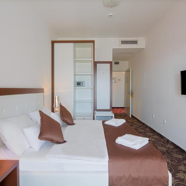 Hotel Pozzo - Dvokrevetna Soba sa Bračnim Krevetom i Pogledom na More - 8