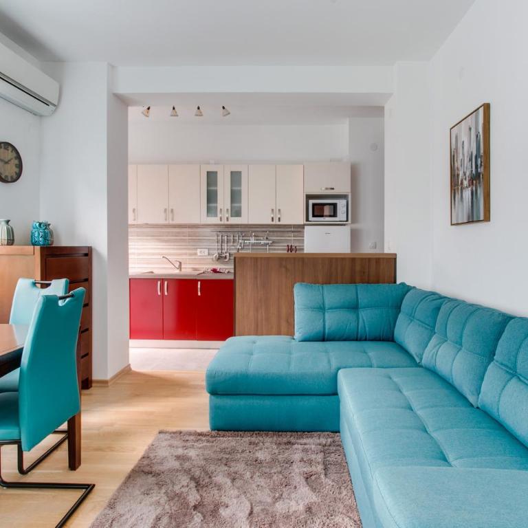 Apartments LORA 13.Jula, 15 - Apartman sa 1 Spavaćom Sobom - 1