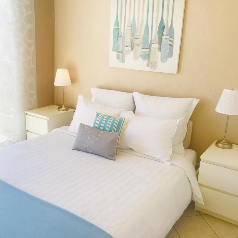 Sunny Cap View Terrace with Sea Views and AirCon - Appartement - Vue sur Mer - 11
