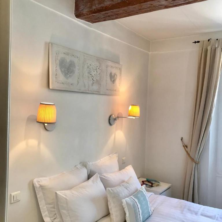 Balcony in Heart of Old Antibes, AC, View - Appartement avec Balcon - 11
