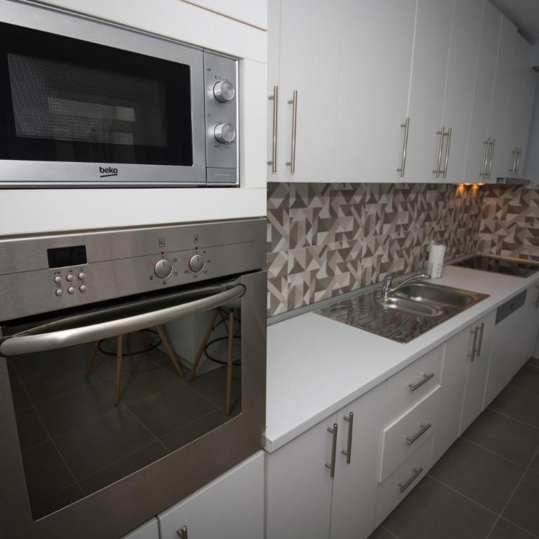 Villa M - Deluxe King Suite - 13
