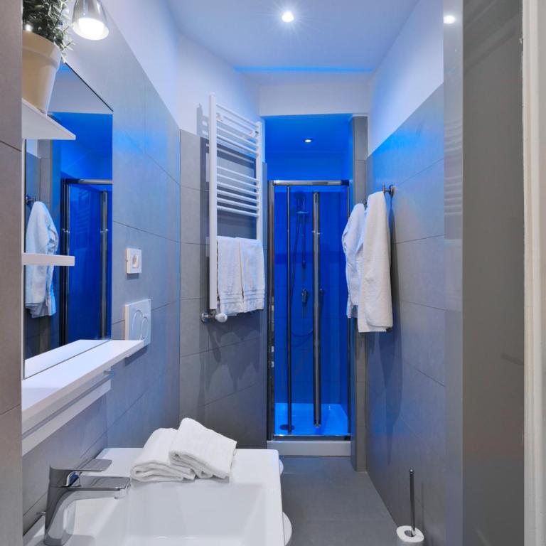 Locanderia Roma - Camera Matrimoniale con Bagno Privato Esterno - 2