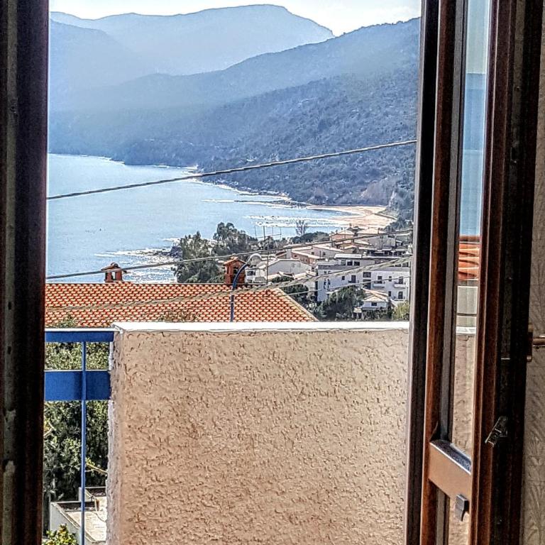 B&B Cala Luna - Camera Matrimoniale Deluxe con Balcone e Vista Mare - 10