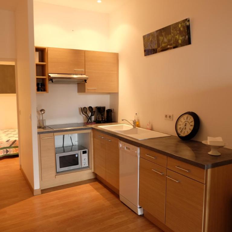 Cassis Loc - Appartement meublé - TURBOT Apartment with Sea View - No Terrace - Not in a hotel - 6