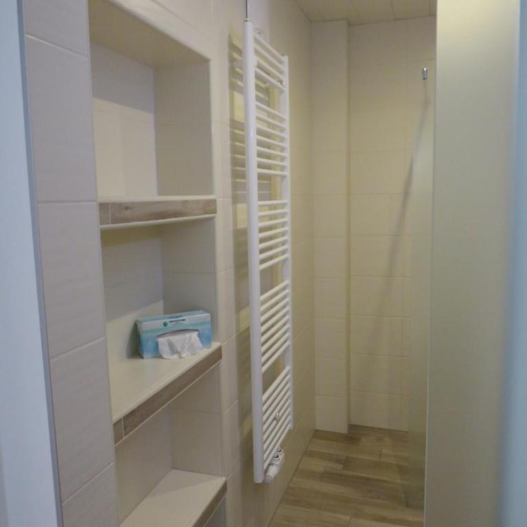 Sportpension Strobl - Apartment mit Seeblick - 1